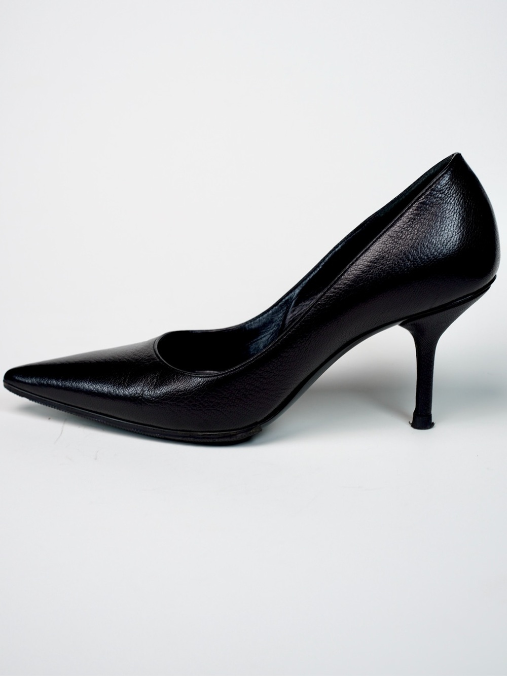 Vintage Gucci Black Classic Luxury Pumps Pointed Toe Heels Italy 34.5 US 4.5